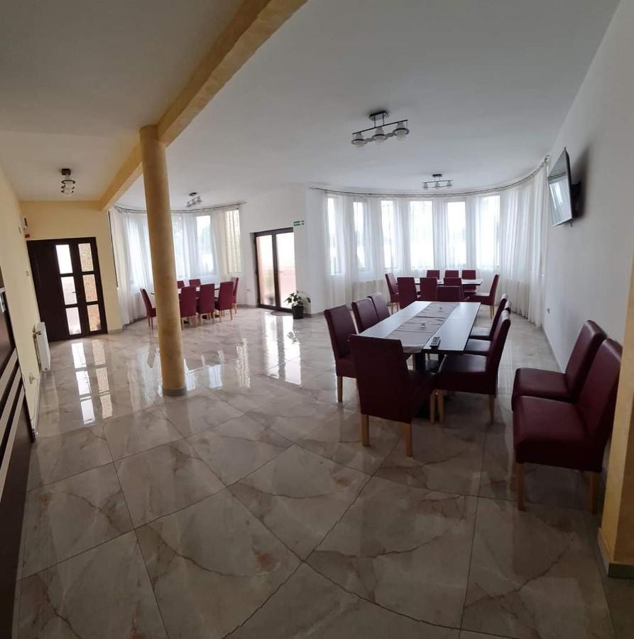 Vila Nicholas Barcanesti Экстерьер фото